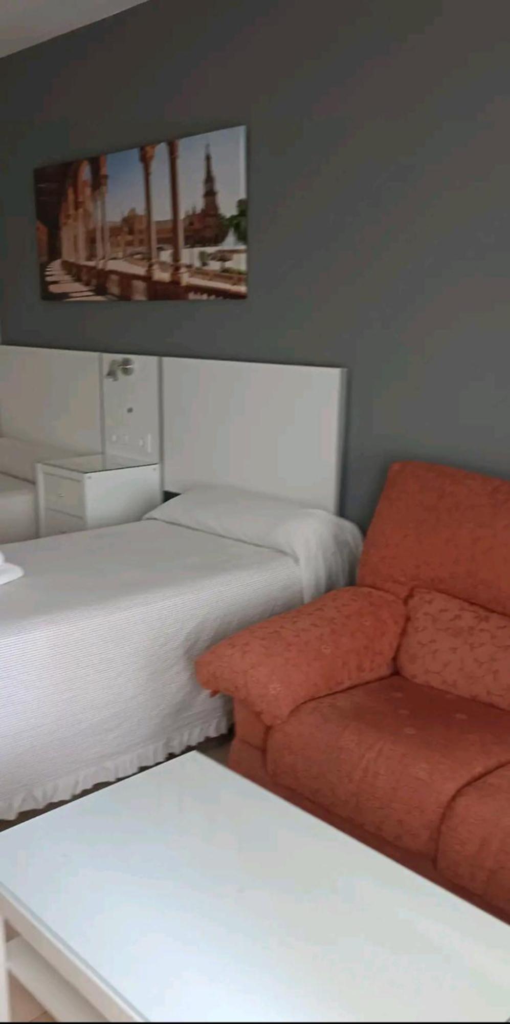 Apartamento Triana, 5 Mins Centro Севілья Екстер'єр фото